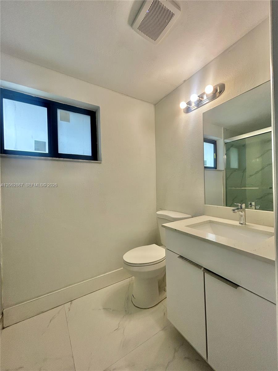Residential Lease in Hialeah 4