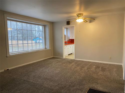 221 N Pesotum Ave, Shawnee, OK, 74801-7415 | Card Image