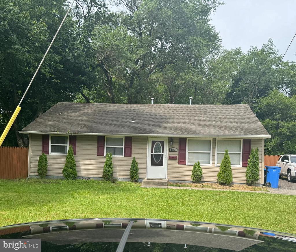 Cerak Ln, Clayton, NJ 08312