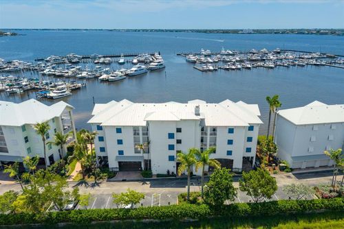 302-715 Nw Flagler Ave, Stuart, FL, 34994-1161 | Card Image