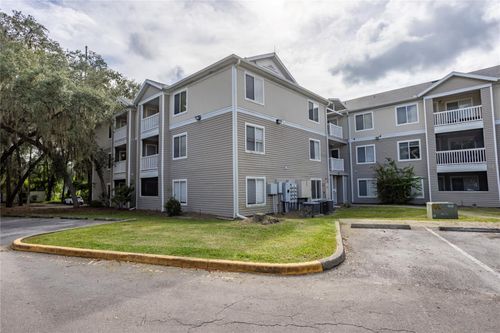 1-202-4000 Sw 23rd Street, GAINESVILLE, FL, 32608 | Card Image