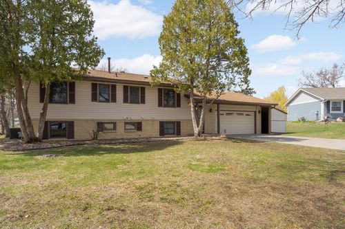 8100 Ivywood Ave S, Cottage Grove, MN, 55016-3252 | Card Image