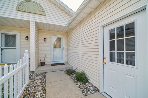1968 Pine Ridge Dr, Manistee, MI, 49660-8958 | Card Image