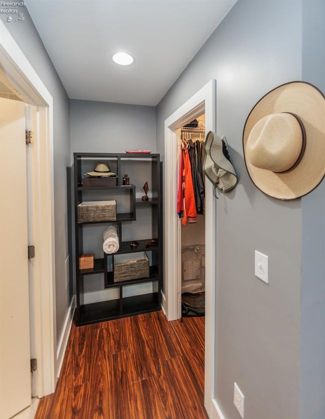 1402 Newman Ave, House other with 3 bedrooms, 3 bathrooms and null parking in Lakewood OH | Image 23