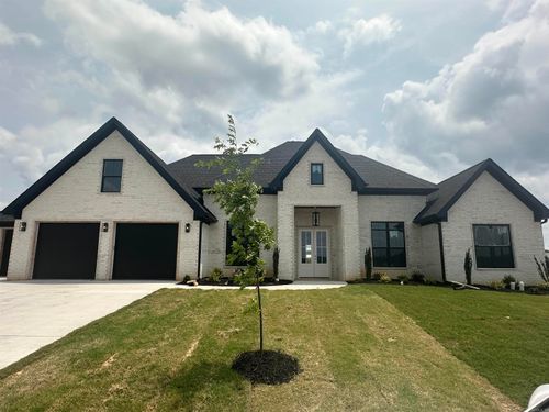 6126 Majestic Waters Dr, Alexander, AR, 72002-8901 | Card Image
