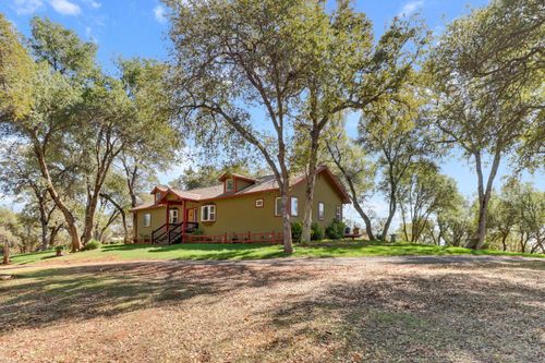 4220 Soaring Hawk Ln, Pilot Hill, CA, 95664-9645 | Card Image