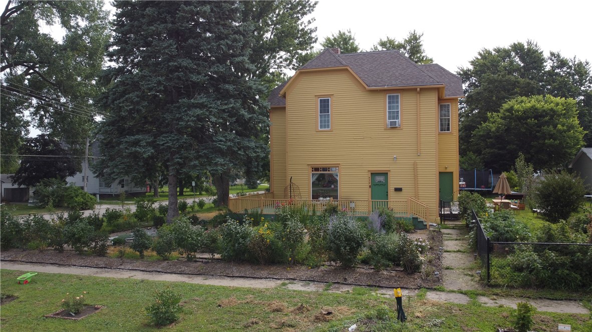 Linn St, Boone, IA 50036