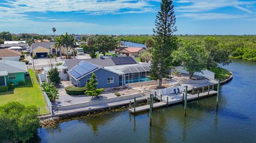 6531 Santiago Ct, APOLLO BEACH, FL, 33572-2111 | Card Image