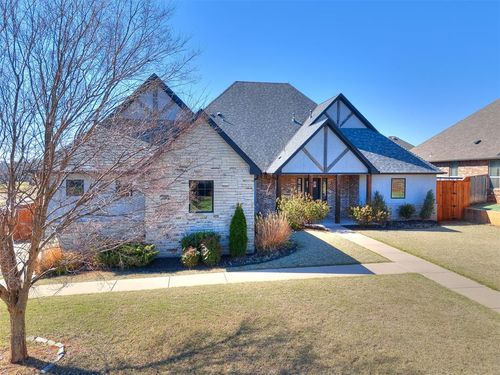 604 Maple Hill Road, Norman, OK, 73069 | Card Image