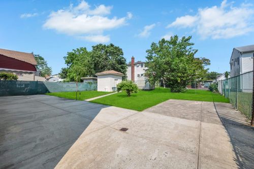 14731 229th St, Springfield Gardens, NY, 11413-4430 | Card Image