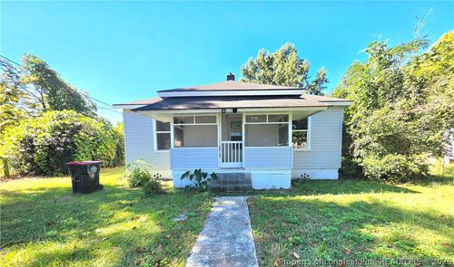 64 Beck St, Red Springs, NC, 28377-1732 | Card Image