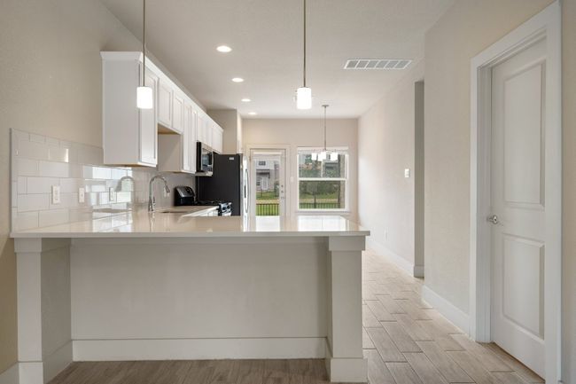 2117 Local Rebel Loop, Condo with 3 bedrooms, 3 bathrooms and null parking in Leander TX | Image 6