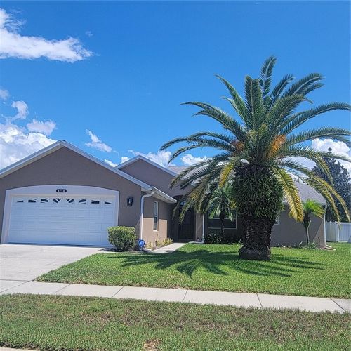 9256 Water Hazard Dr, HUDSON, FL, 34667-8567 | Card Image