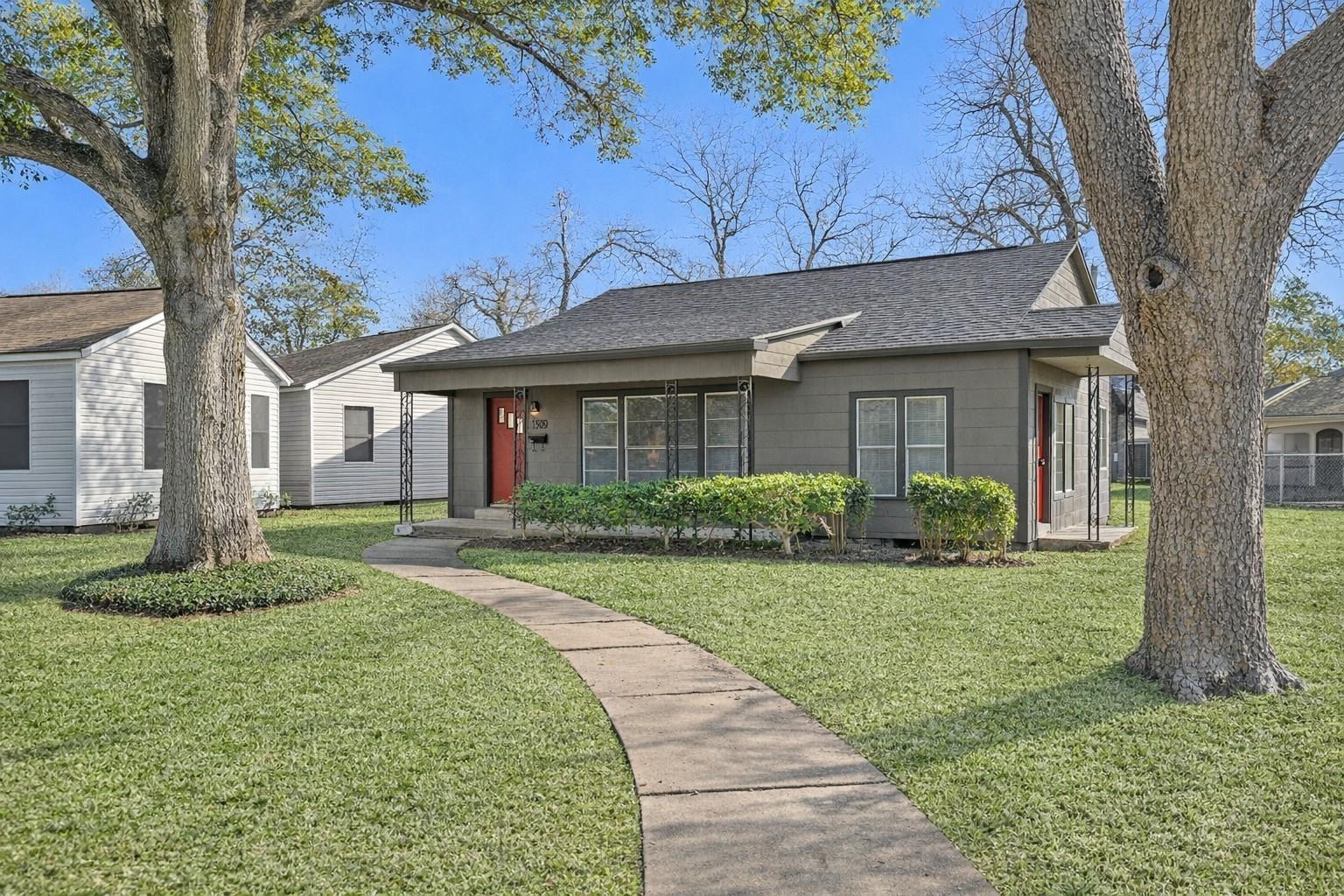 Residential Lease in Rosenberg