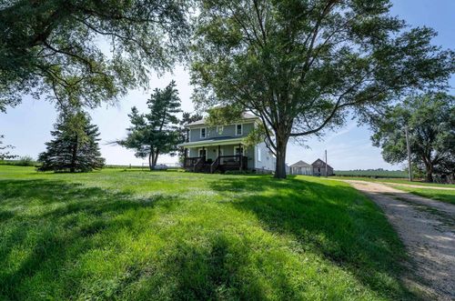 12714 N Pecatonica Rd, LEAF RIVER, IL, 61047-9423 | Card Image