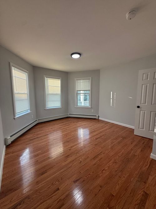 apt-2-78 Hollis St, Worcester, MA, 01610-3673 | Card Image