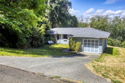 11826 Manzanita Ln Ne, Bainbridge Island, WA, 98110-1235 | Card Image