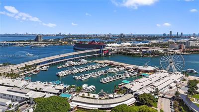 A-3638 - 1717 N Bayshore Dr, Condo with 1 bedrooms, 1 bathrooms and null parking in Miami FL | Image 1