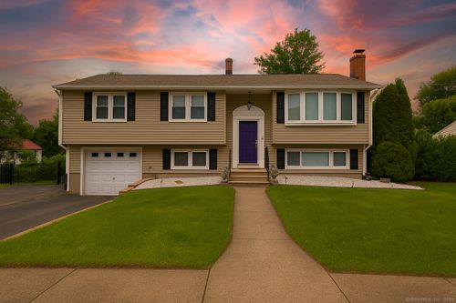 120 Newton St, Berlin, CT, 06037-1254 | Card Image