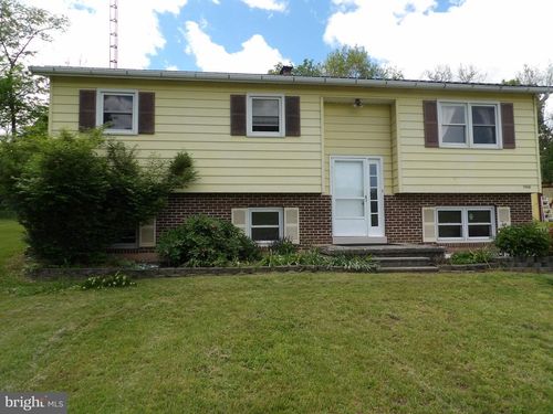 1045 Lockport Rd, LEWISTOWN, PA, 17044-8006 | Card Image