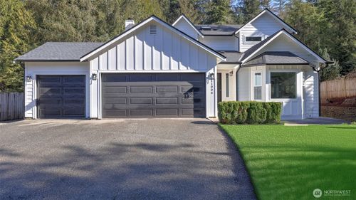 11006 325th Ave Se, Issaquah, WA, 98027-8753 | Card Image