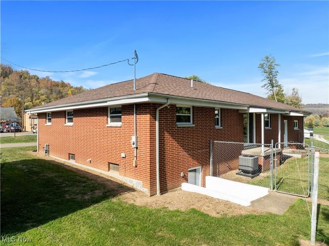 504 Rose Ave, House other with 3 bedrooms, 2 bathrooms and null parking in Tiltonsville OH | Image 6