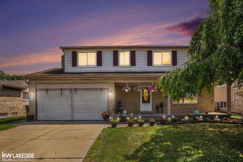 4458 Dickson Dr, Sterling Heights, MI, 48310-4545 | Card Image