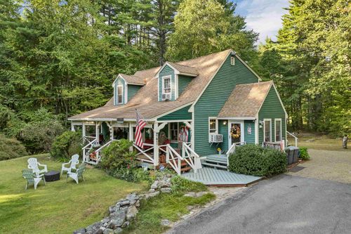 261 Hackett Hill Rd, Hooksett, NH, 03106-2521 | Card Image