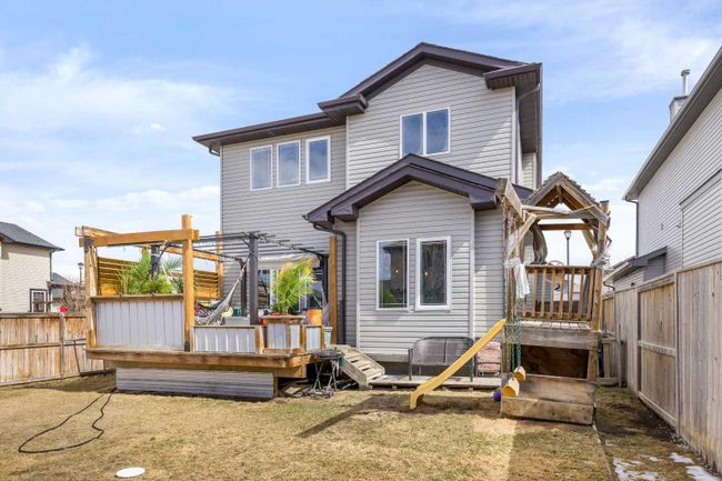 2001 Luxstone Link Sw, Home with 3 bedrooms, 2 bathrooms and 4 parking in Airdrie AB | Image 45