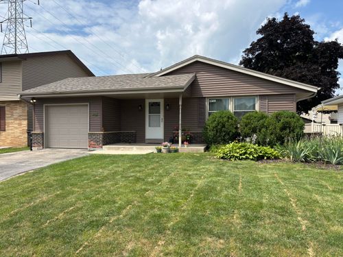 4047 S 91st Pl, Greenfield, WI, 53228-2225 | Card Image