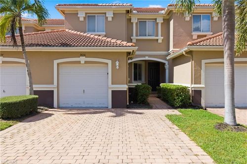9656 Roundstone Cir, FORT MYERS, FL, 33967-5155 | Card Image