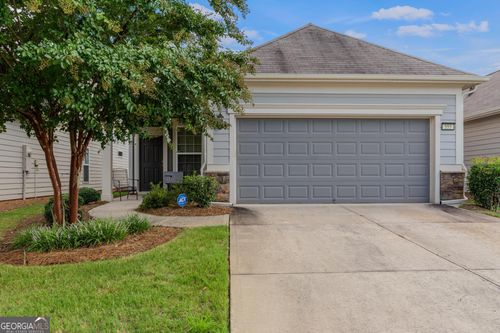 555 Beautyberry Dr, Griffin, GA, 30223-7221 | Card Image