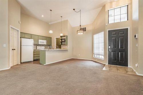 904 Merlin Circle, Norman, OK, 73072 | Card Image