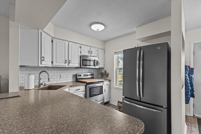 UNIT-21 - 35 Brickyard Rd, Condo with 2 bedrooms, 2 bathrooms and null parking in Essex Junction VT | Image 8