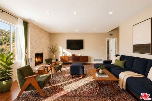 2657 Zorada Dr, LOS ANGELES, CA, 90046-1747 | Card Image