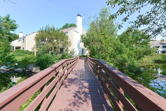 UNIT-4 - 8 Concord Greene, Condo with 2 bedrooms, 2 bathrooms and 1 parking in Concord MA | Image 30