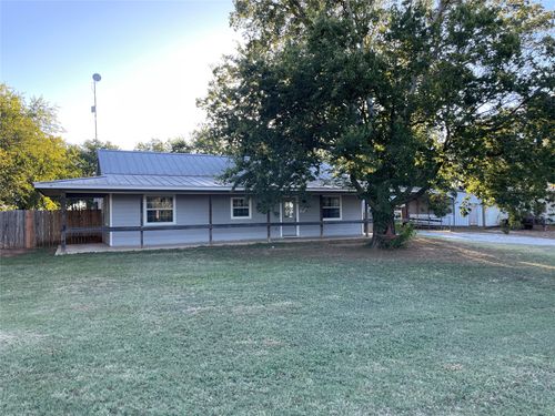 208 N Stadium Dr, Alvord, TX, 76225-5912 | Card Image