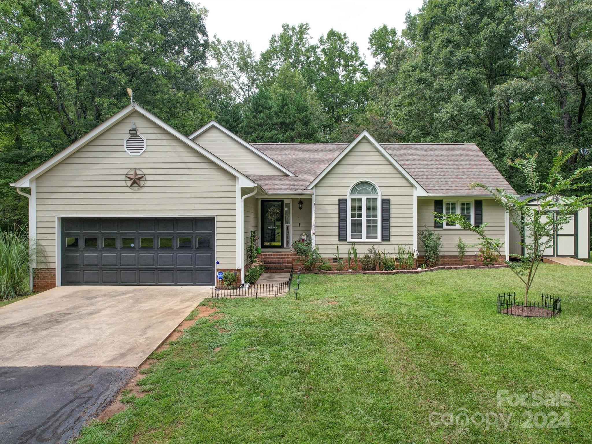 Highland Woods Dr, Wadesboro, NC 28170