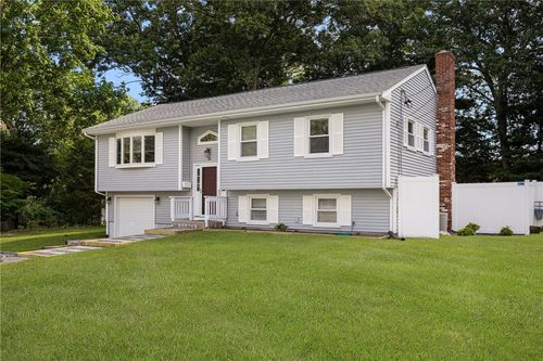 36 Georgia Ave, North Kingstown, RI, 02852-6022 | Card Image