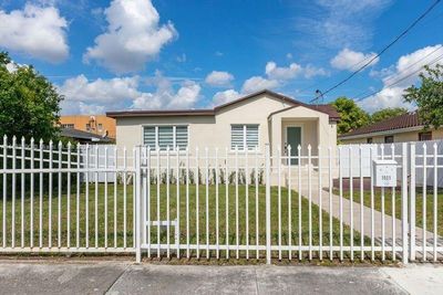 1521 Nw 59th St, House other with 3 bedrooms, 2 bathrooms and null parking in Miami FL | Image 1