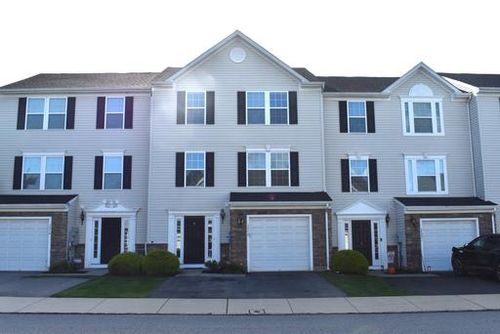 3518 Penfield Way, NAZARETH, PA, 18064-8004 | Card Image