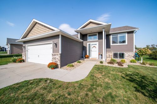 5433 Weatherstone Dr Nw, Rochester, MN, 55901-5672 | Card Image
