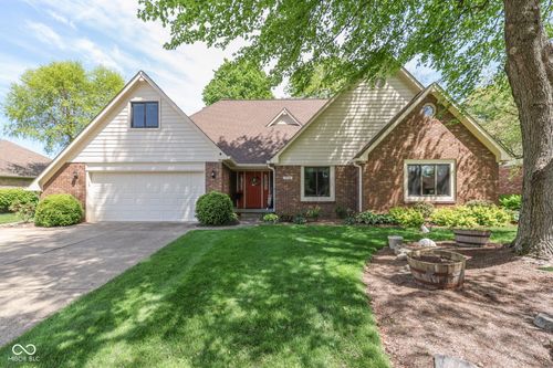 275 Adrienne Dr, Greenwood, IN, 46142-9040 | Card Image