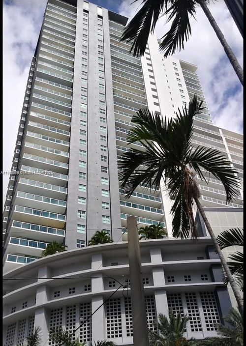apt-2013-1250 S Miami Ave, Miami, FL, 33130-4114 | Card Image