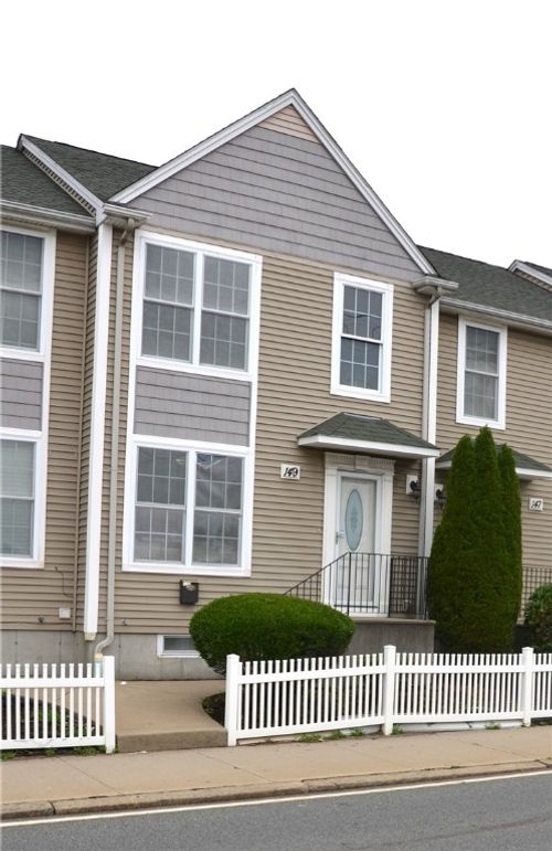 149 South Bend Street, Pawtucket, RI, 02860 | Card Image