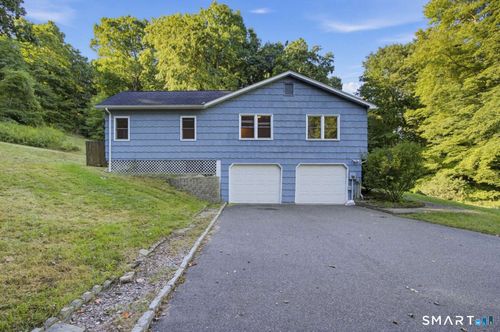 246 Turkey Roost Rd, Monroe, CT, 06468-3132 | Card Image