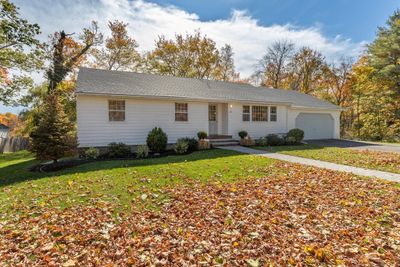 10 Pilgrim Rd, House other with 3 bedrooms, 2 bathrooms and 4 parking in Hamilton MA | Image 3