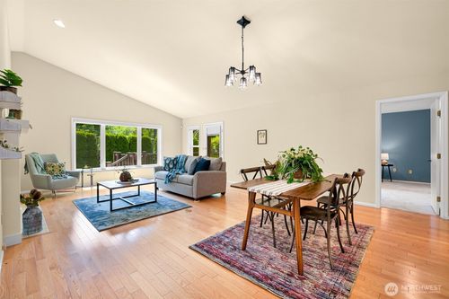 a-4553 Village Dr, Bellingham, WA, 98226-7601 | Card Image