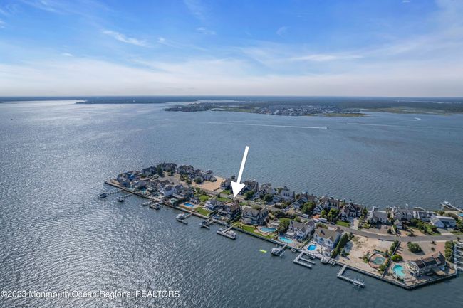 296 Dutchmans Point Rd, House other with 9 bedrooms, 9 bathrooms and null parking in Mantoloking NJ | Image 110