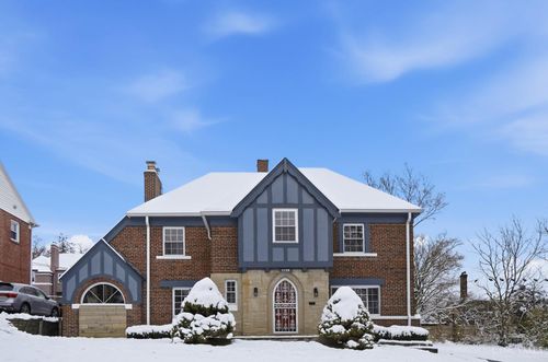 1110 Cheyenne Dr, Cincinnati, OH, 45216-2206 | Card Image